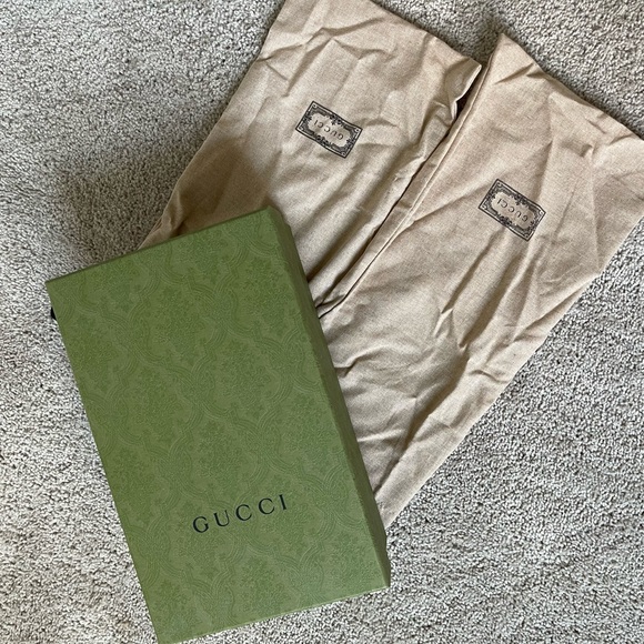 Gucci espadrille sandals. Size 40 1/2. Style # 602406. - Picture 3 of 9